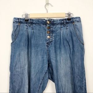 One Teaspoon Super Tough Button Fly Crop Jeans